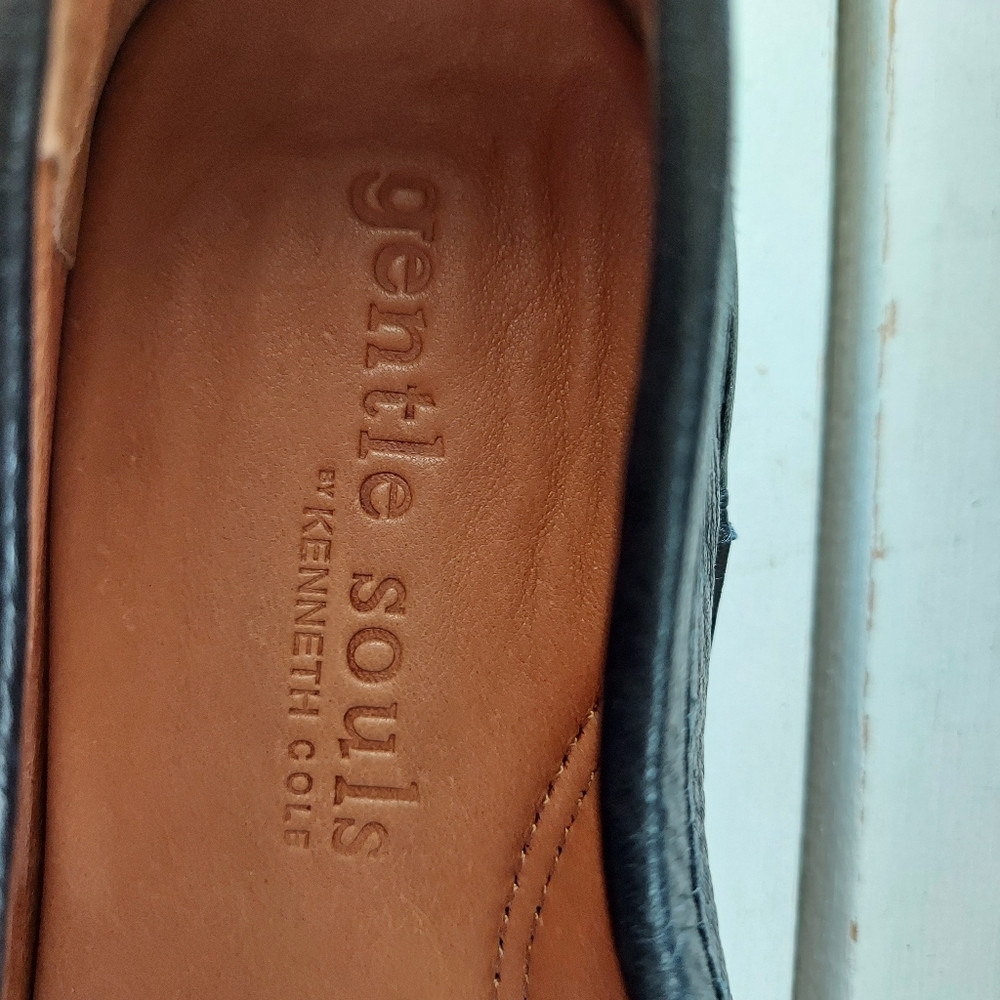 Gentle Souls Black Leather Loafers - Picture 4 of 4